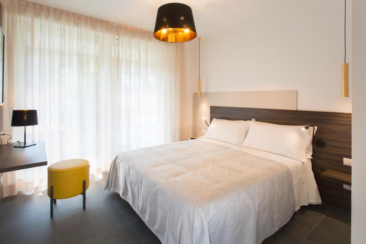 Enjoy Duomo - Flavio Baracchini 9 - Rooms มิลาน ภายนอก รูปภาพ