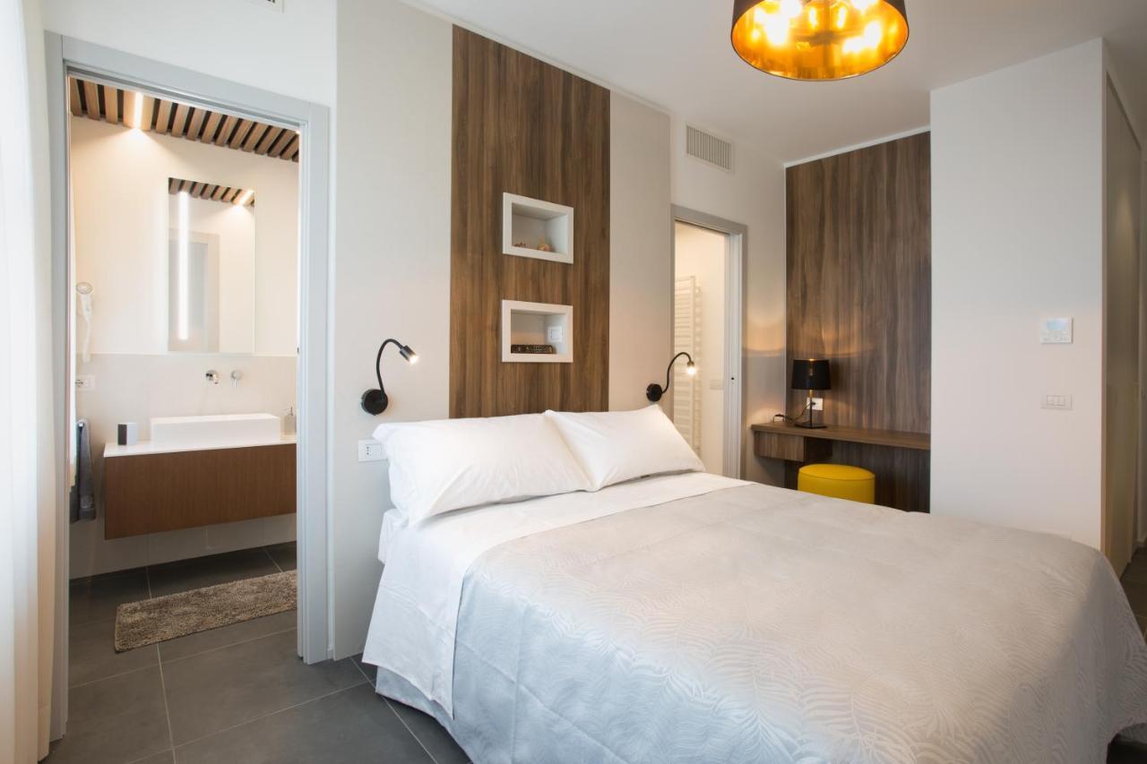 Enjoy Duomo - Flavio Baracchini 9 - Rooms มิลาน ภายนอก รูปภาพ