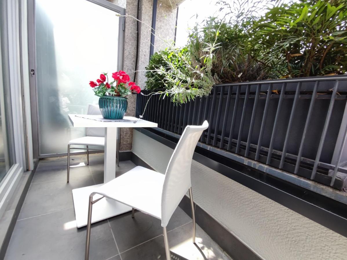 Enjoy Duomo - Flavio Baracchini 9 - Rooms มิลาน ภายนอก รูปภาพ