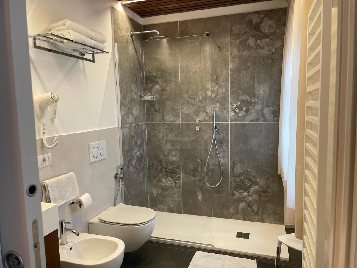 Enjoy Duomo - Flavio Baracchini 9 - Rooms มิลาน ภายนอก รูปภาพ